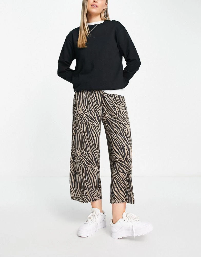 商品ASOS|ASOS DESIGN plisse wide leg trouser culottes in animal,价格¥147,第1张图片