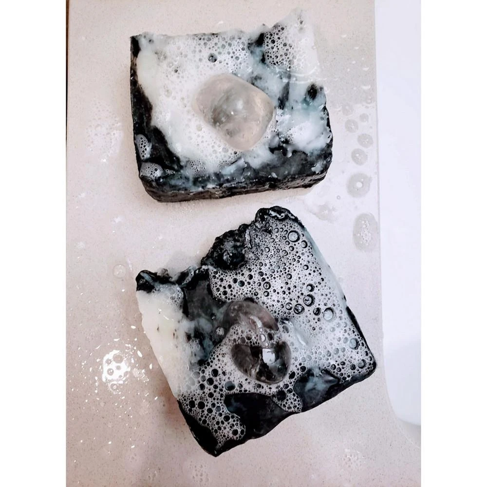 商品Lifestone|Rebirth Crystal Massage Soap: Eucalyptus Essential Oil, Charcoal and Clear Quartz,价格¥359,第3张图片详细描述