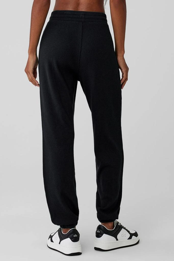 商品Alo|Waffle Weekend Escape Jogger - Black,价格¥997,第3张图片详细描述