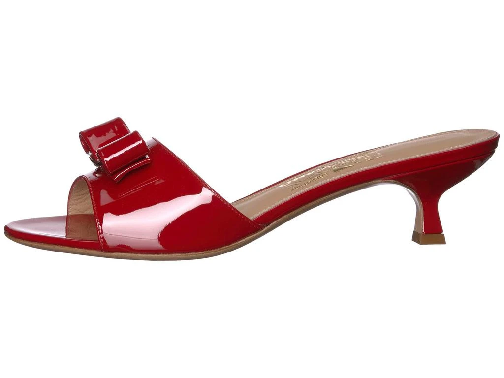 商品Salvatore Ferragamo|Ginostra 小猫跟,价格¥4393,第4张图片详细描述