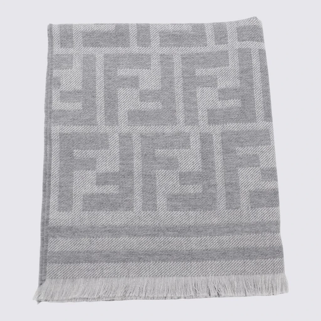 商品Fendi|Fendi Grey Wool Scarves,价格¥2897,第1张图片