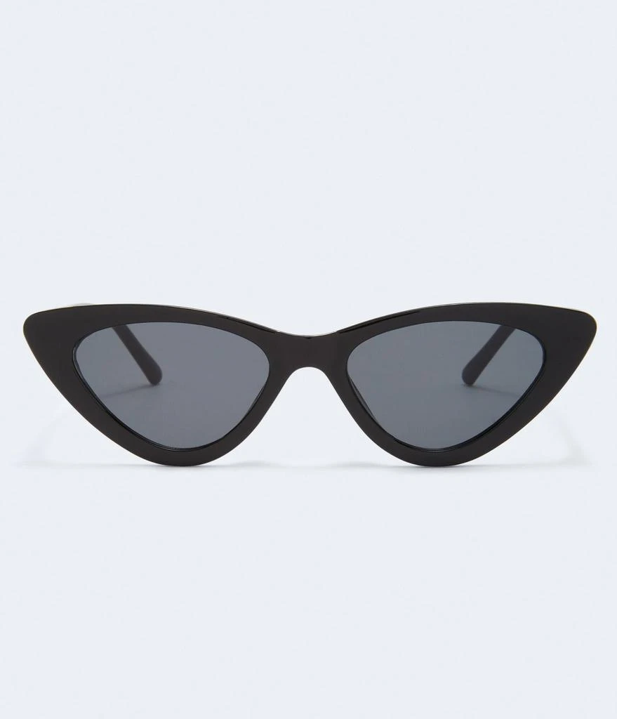 商品Aeropostale|Aeropostale Narrow Extreme Cateye Sunglasses,价格¥64,第1张图片