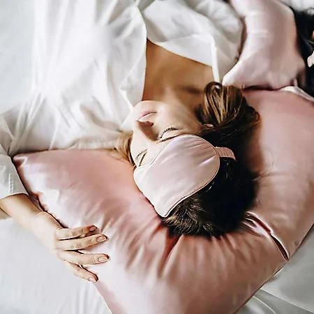 商品Mend|Satin Beauty Pillowcase and Eye Mask Set (Assorted Colors),价格¥325,第2张图片详细描述