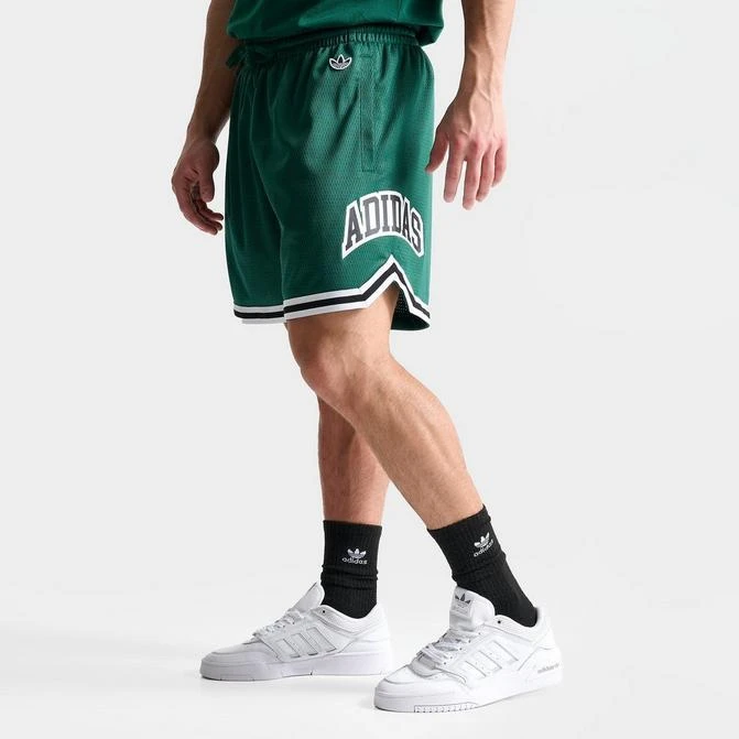 商品Adidas|Men's adidas Originals Varsity Graphic Lifestyle Shorts,价格¥149,第1张图片