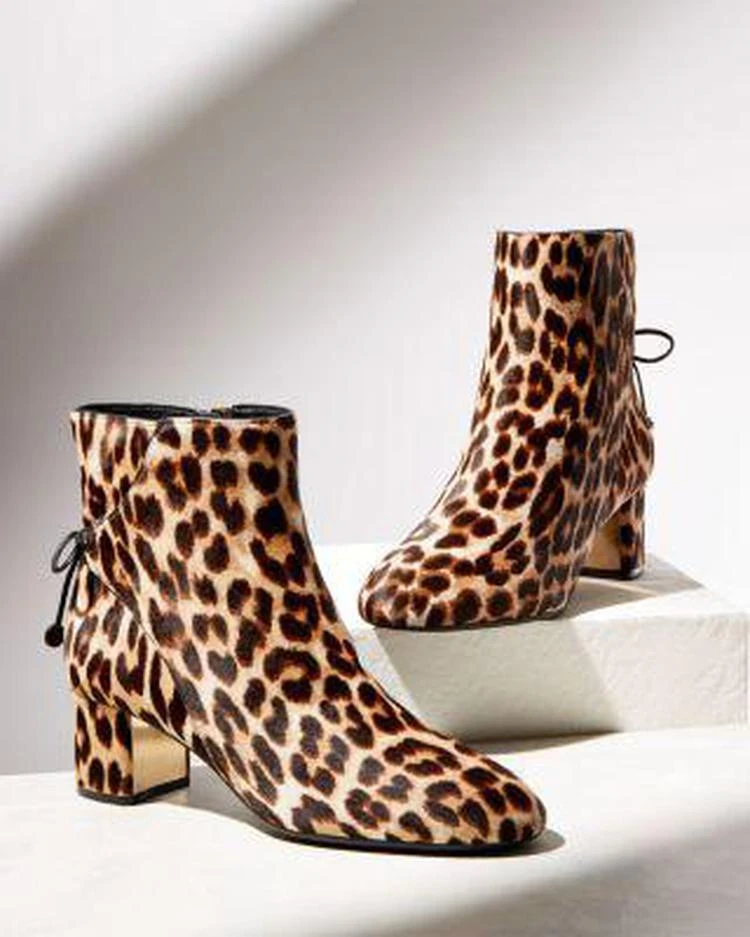 商品Tory Burch|Laila Leopard Print Calf Hair Booties,价格¥3352,第4张图片详细描述