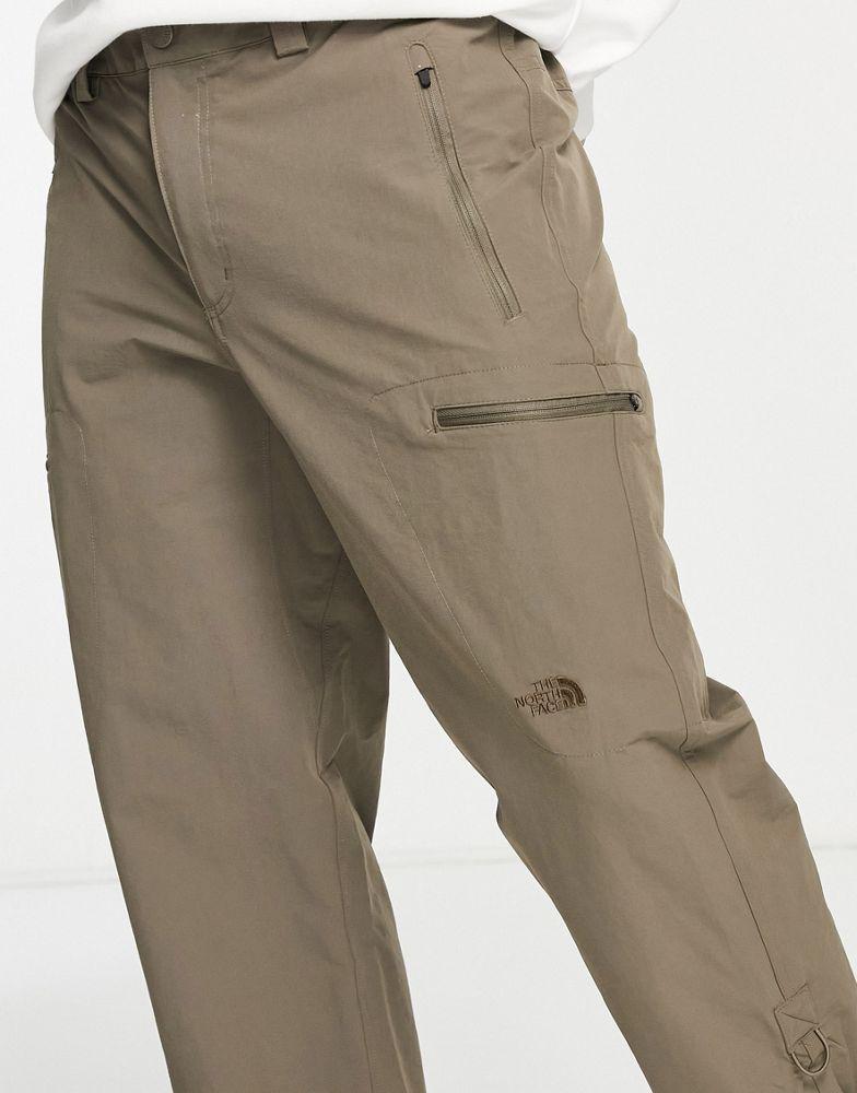 商品The North Face|The North Face Exploration Convertible trousers in brown,价格¥532,第5张图片详细描述