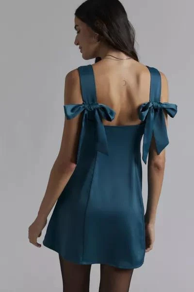 商品Urban Outfitters|UO Bri Double Bow Satin Mini Dress,价格¥448,第1张图片