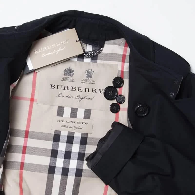 商品Burberry|Burberry Mens Kensington Mid trench coat, Brand Size 54 (US Size 44),价格¥3668,第3张图片详细描述