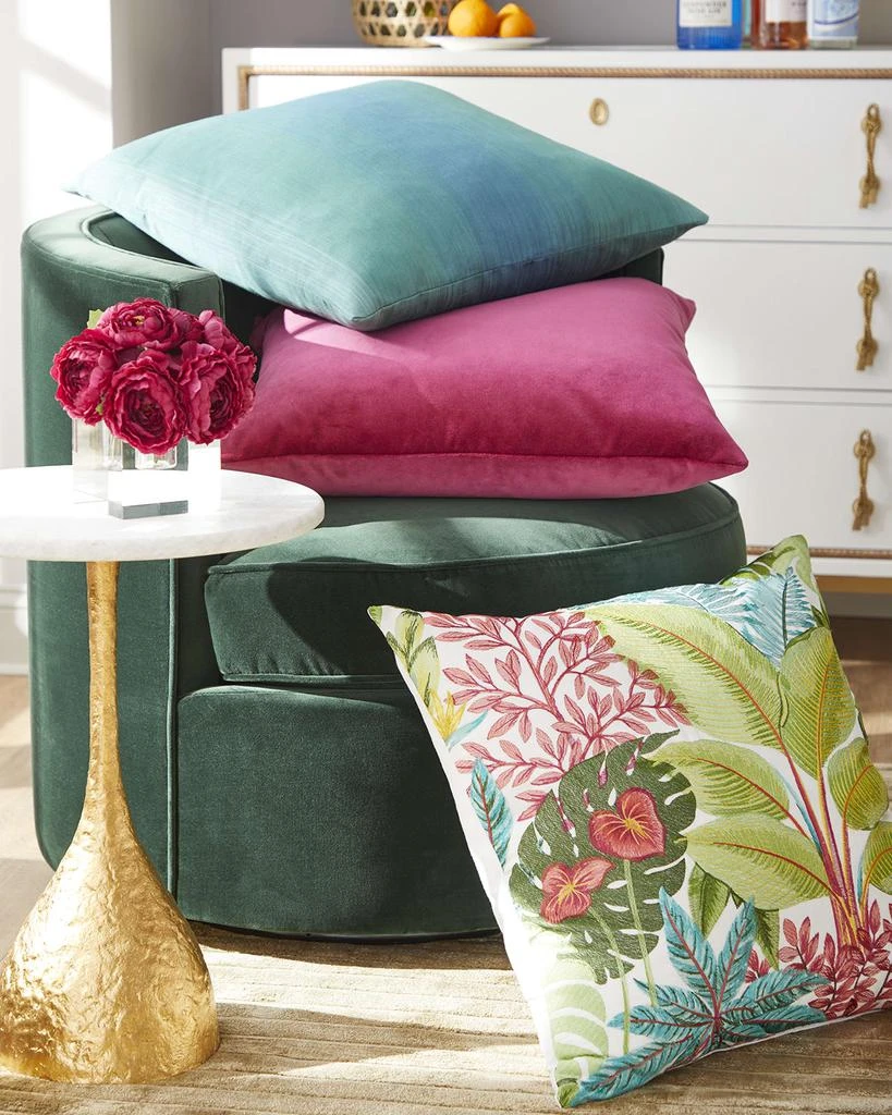 商品Eastern Accents|Breslin Embroidered Decorative Pillow,价格¥2002,第2张图片详细描述