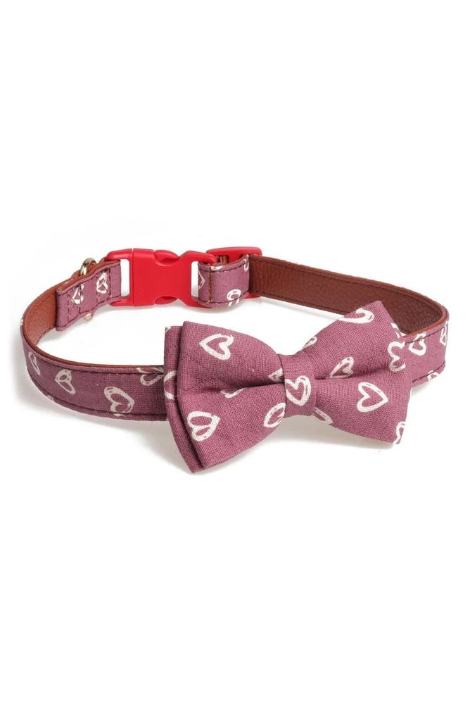 商品DOGS OF GLAMOUR|Amour Heart Print Bow Pink Dog Collar,价格¥197,第1张图片