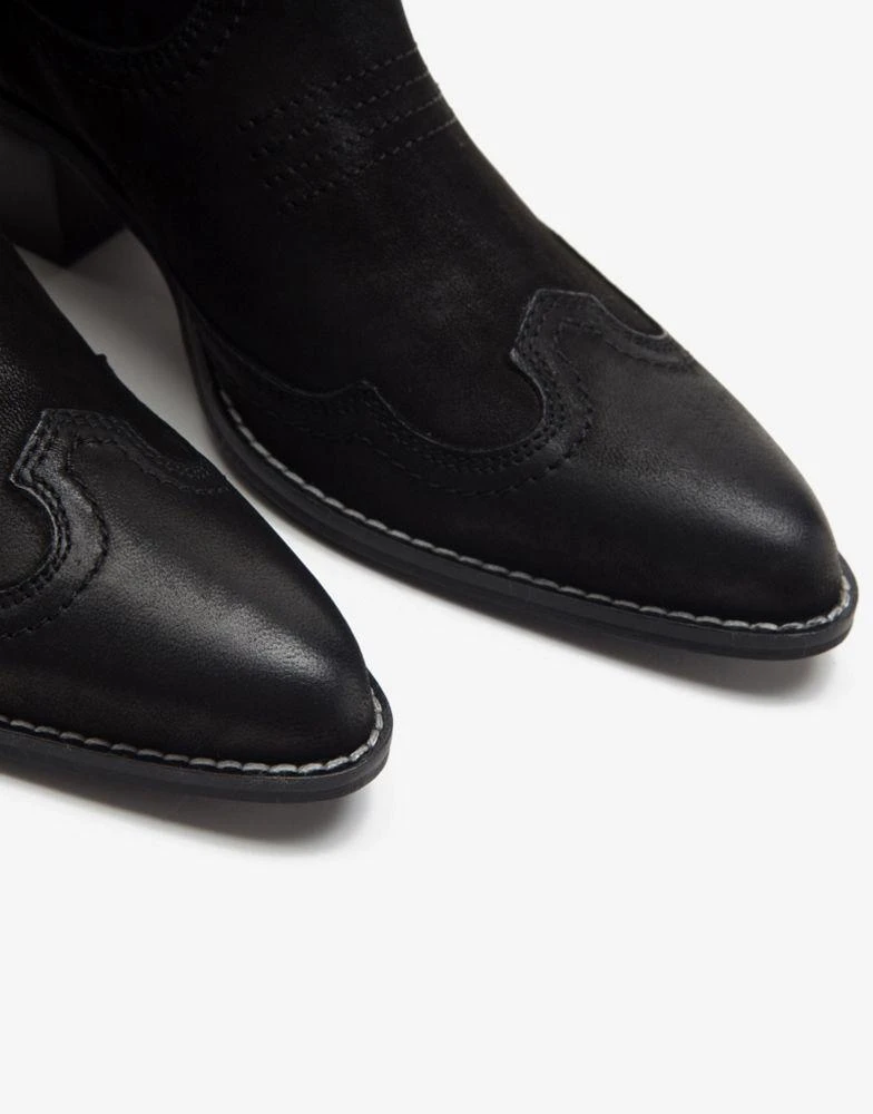 商品Off The Hook|OFF THE HOOK SOHO knee leather cowboy boots in black,价格¥671,第2张图片详细描述