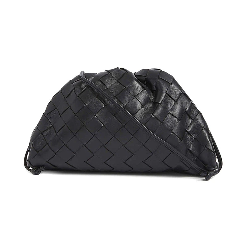 商品[国内直发] Bottega Veneta|BOTTEGA VENETA 黑色女士斜挎包 585852-VCPP1-8803,价格¥20873,第1张图片