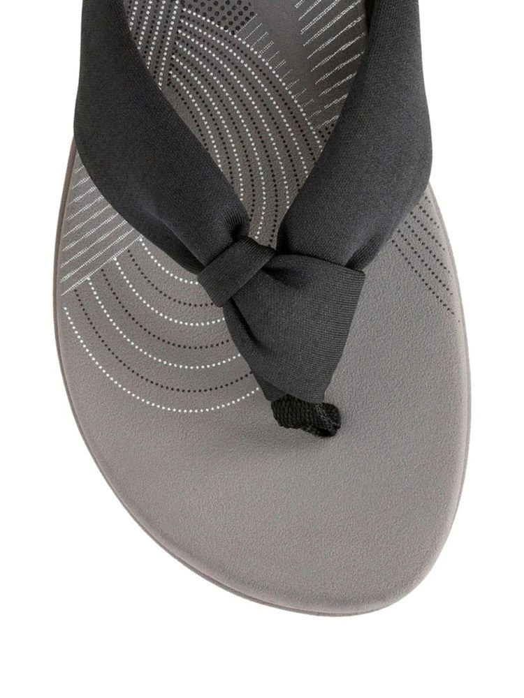 商品Clarks|Arla Glison Cloudsteppers Tonal Flip Flops,价格¥245,第3张图片详细描述
