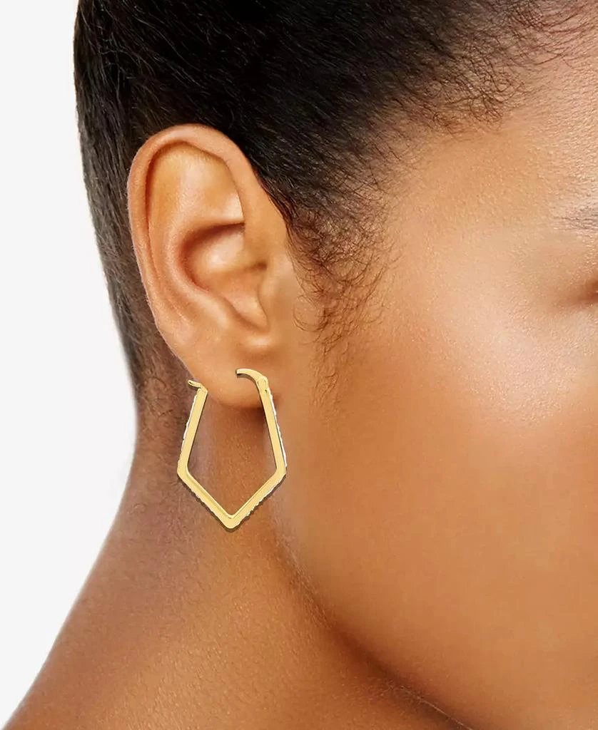 商品Essentials|Clear Crystal Pave Geometric Hoop Earring, Gold Plate and Silver Plate,价格¥149,第3张图片详细描述