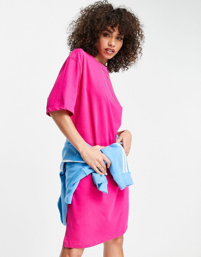 商品Adidas|adidas Originals adicolour t-shirt dress with back print in pink,价格¥153,第5张图片详细描述