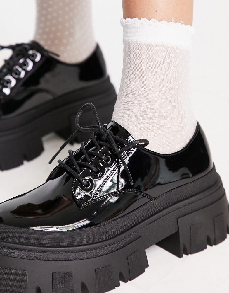 ASOS DESIGN Magda chunky lace up flat shoes in black patent商品第3张图片规格展示