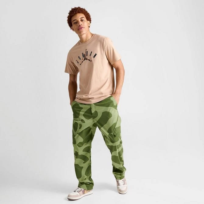 商品Jordan|Men's Jordan Essentials Elephant Print Camo Graphic Chicago Pants,价格¥335,第2张图片详细描述