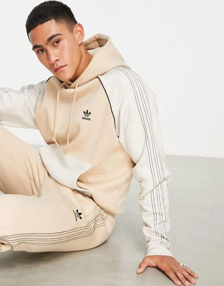 商品Adidas|adidas Originals SPRT blocked hoodie in beige,价格¥556,第1张图片