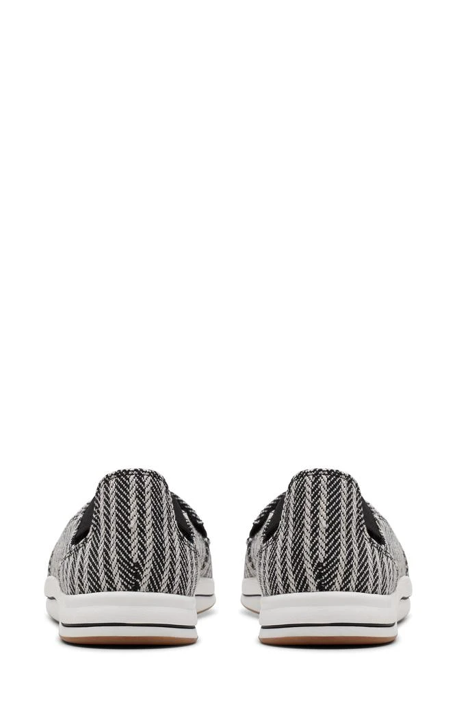 商品Clarks|Breeze Step II Sneaker,价格¥414,第2张图片详细描述