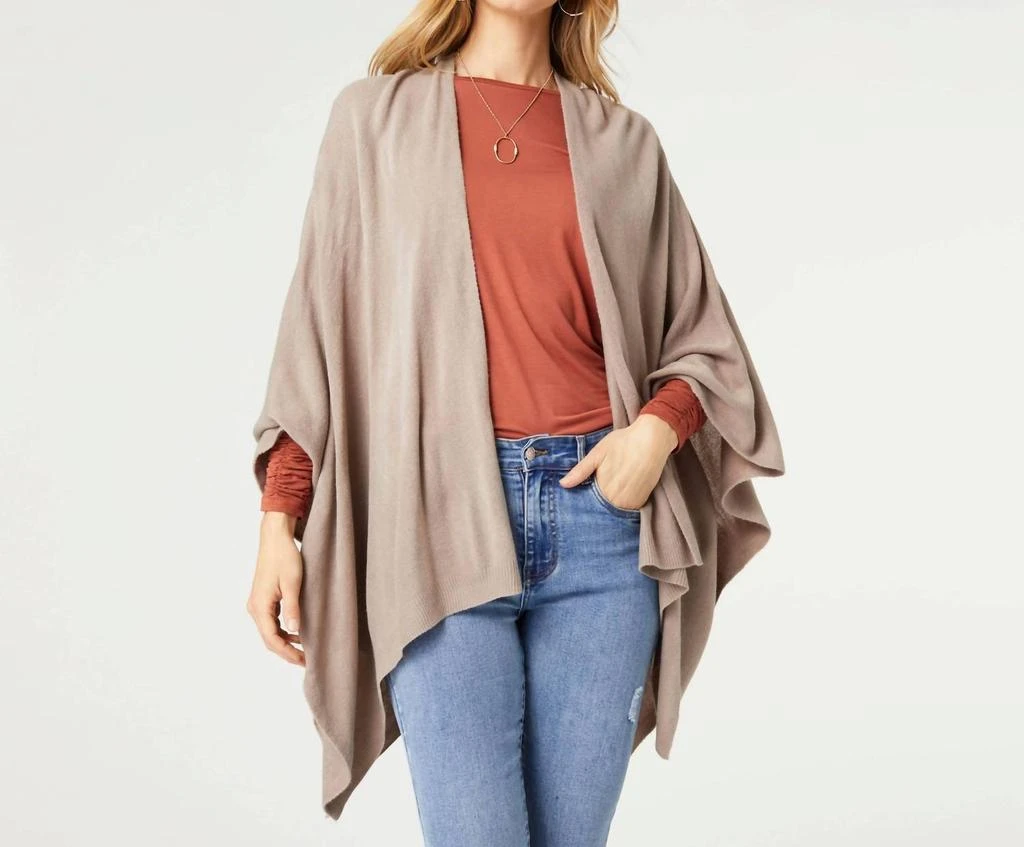 商品COCO + CARMEN|Kiara Lightweight Wrap Shawl In Stone,价格¥269,第1张图片