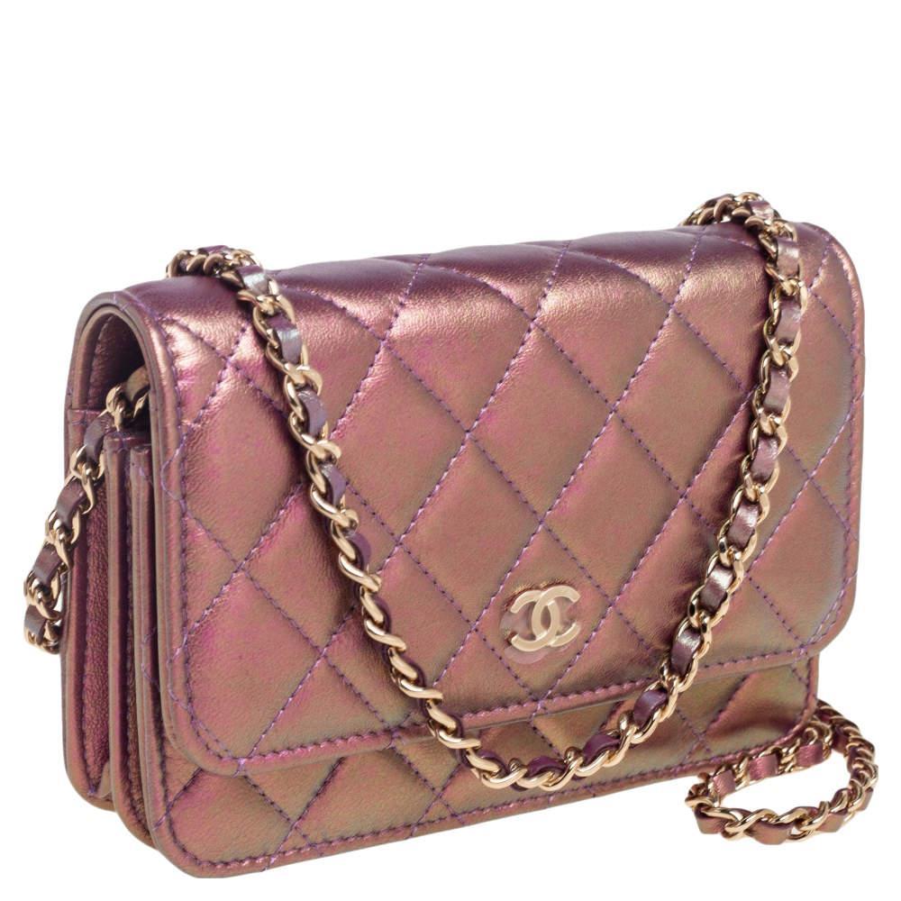 商品Chanel|Chanel Pink Iridescent Quilted Leather Classic Wallet on Chain,价格¥24612,第5张图片详细描述