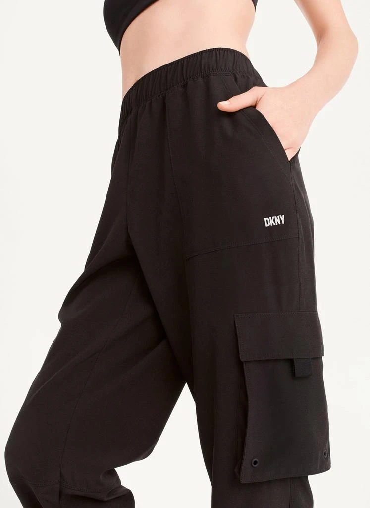 商品DKNY|Cargo Jogger With Pockets,价格¥301,第4张图片详细描述