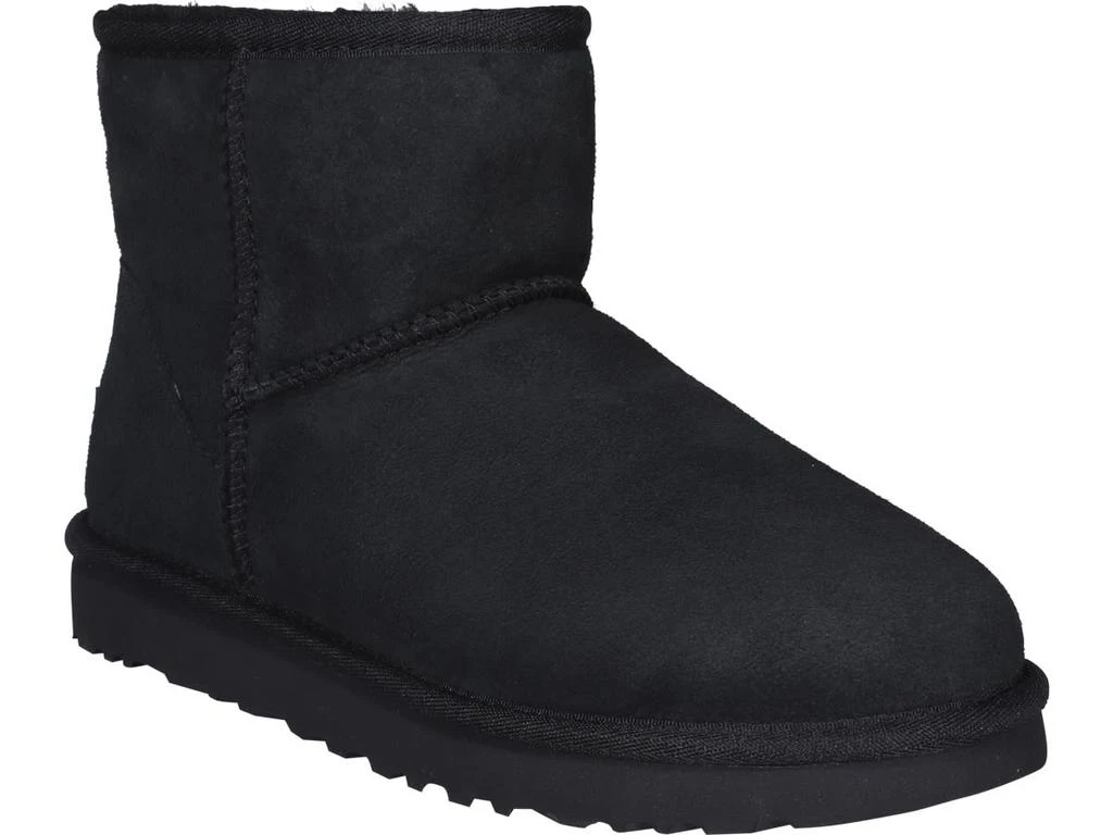 商品UGG|UGG Mini Classic Booties,价格¥1781,第2张图片详细描述