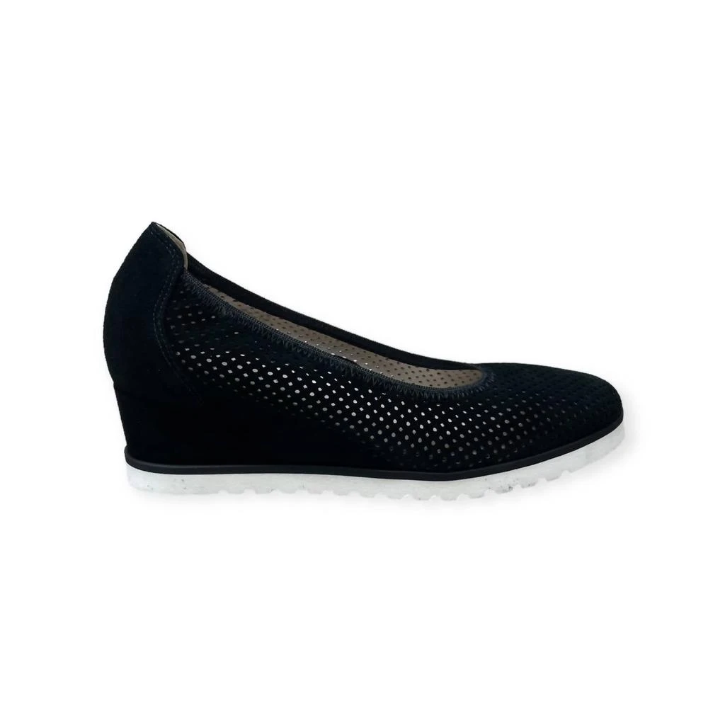 商品Bella Comforto|Women's Joy Slip On Wedge Shoe In Black,价格¥1069,第2张图片详细描述