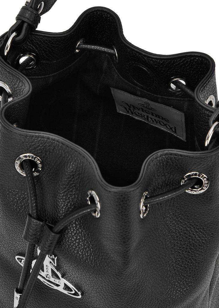 商品Vivienne Westwood|Carrie black grained leather bucket bag,价格¥2933,第6张图片详细描述
