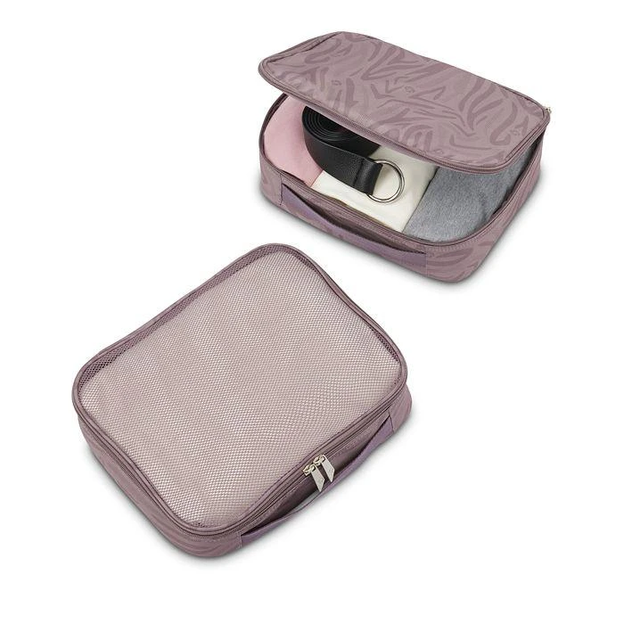 Just Right Expandable Carry On Spinner Suitcase 商品