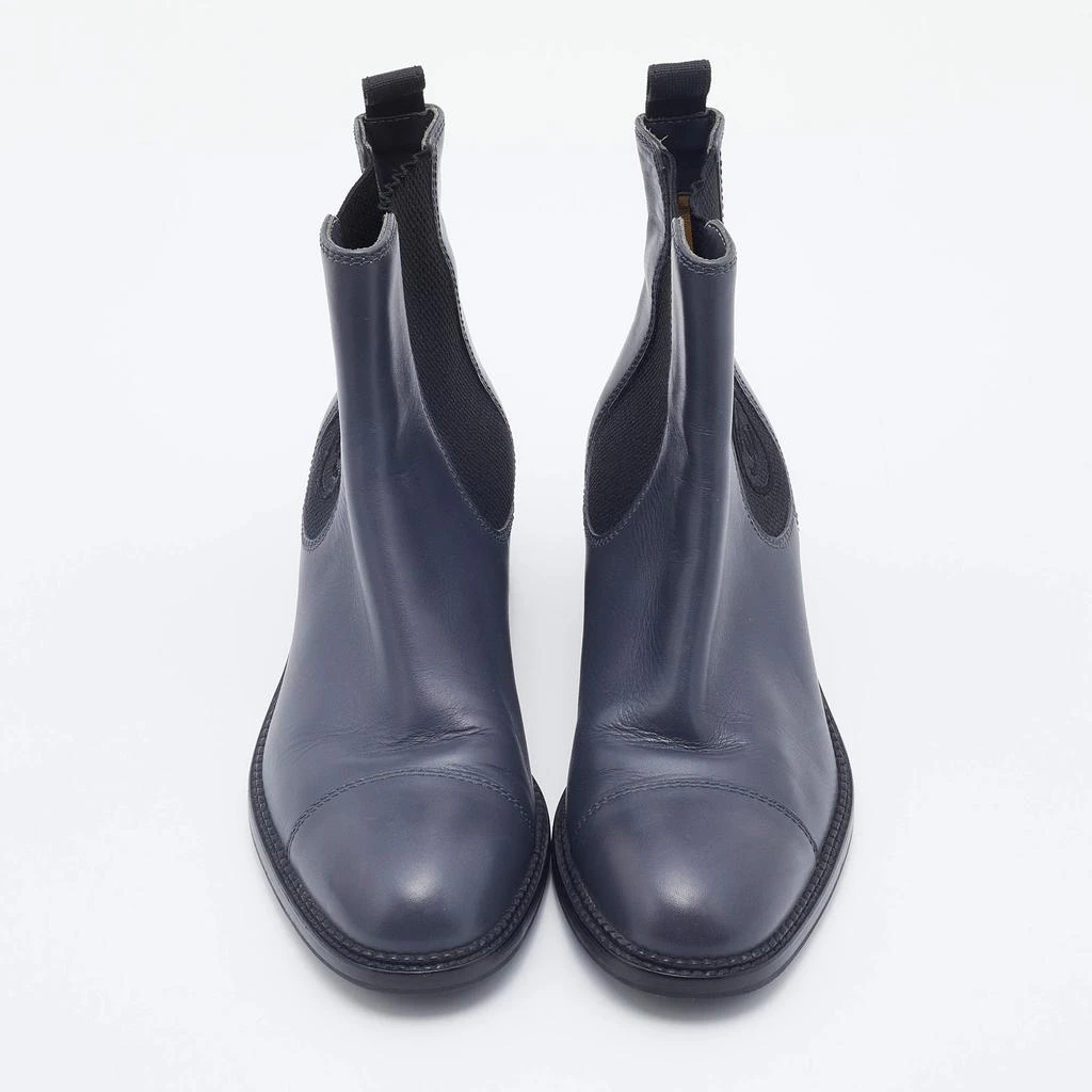商品[二手商品] Chanel|Chanel Grey Leather Chelsea Ankle Boots Size 38,价格¥4099,第3张图片详细描述