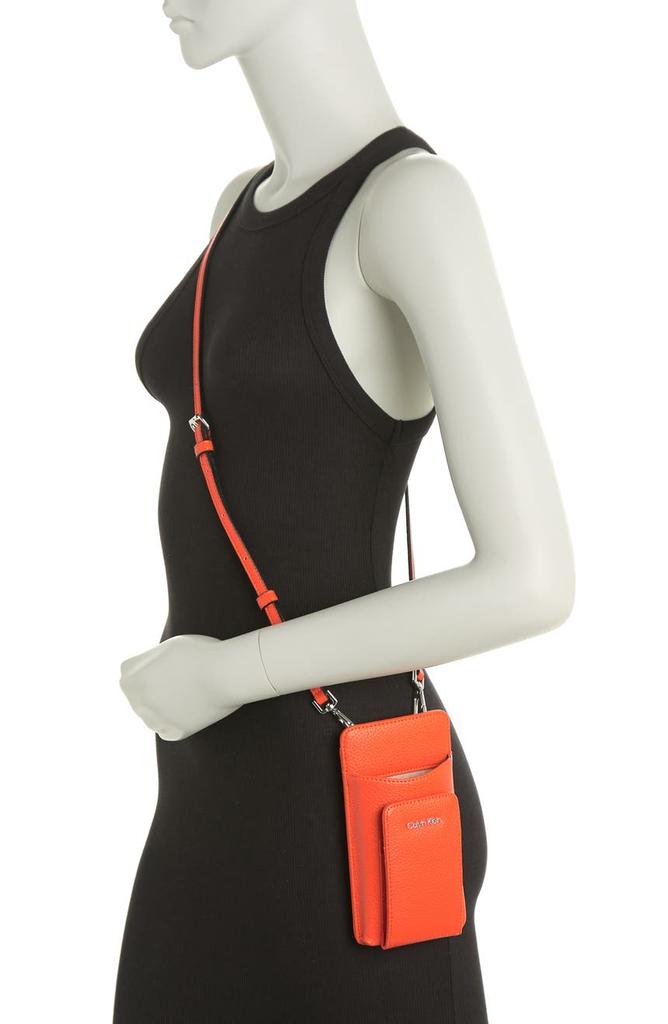 Saffiano Phone Crossbody Bag商品第2张图片规格展示