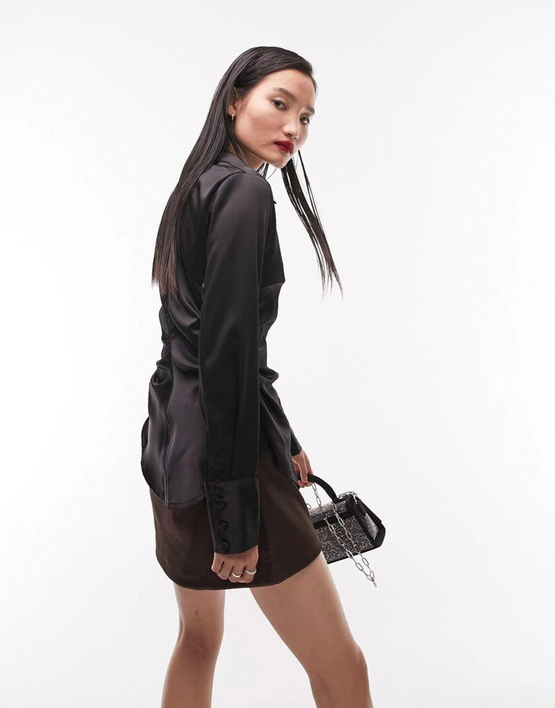 商品Topshop|Topshop premium ruched side slim satin shirt in black,价格¥266,第2张图片详细描述