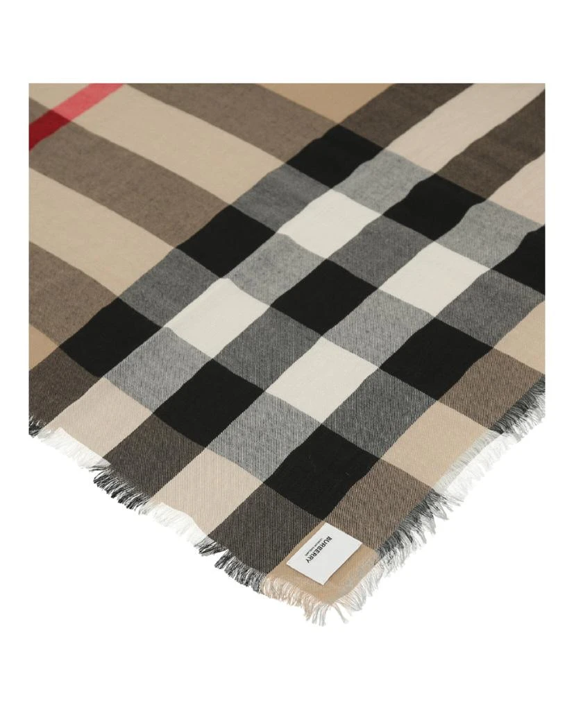 商品Burberry|Classic Check Cashmere Scarf,价格¥4721,第2张图片详细描述