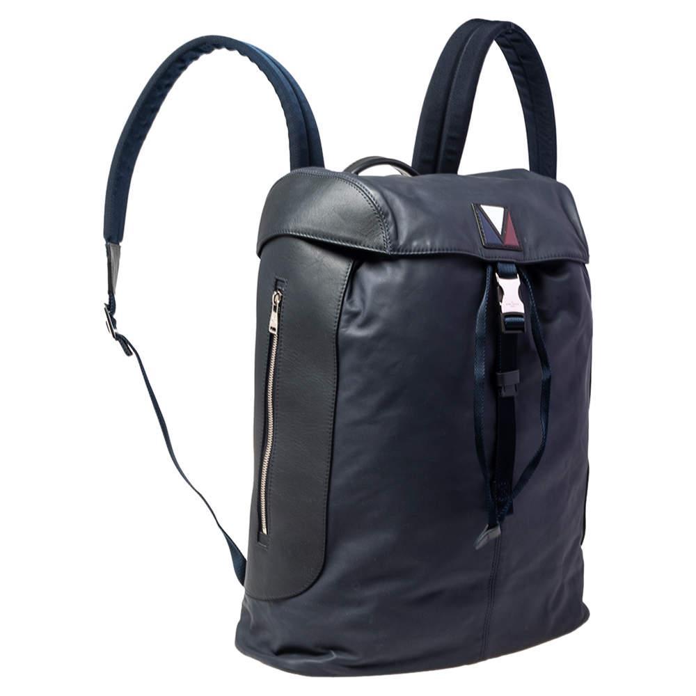 商品[二手商品] Louis Vuitton|Louis Vuitton Navy Leather and Nylon V Line Pulse Backpack,价格¥7506,第5张图片详细描述