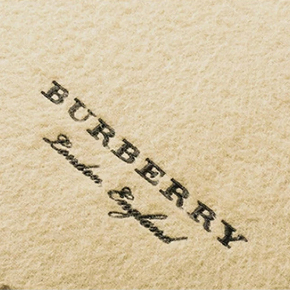 BURBERRY 女士卡其色流苏羊绒围巾 4079004 商品