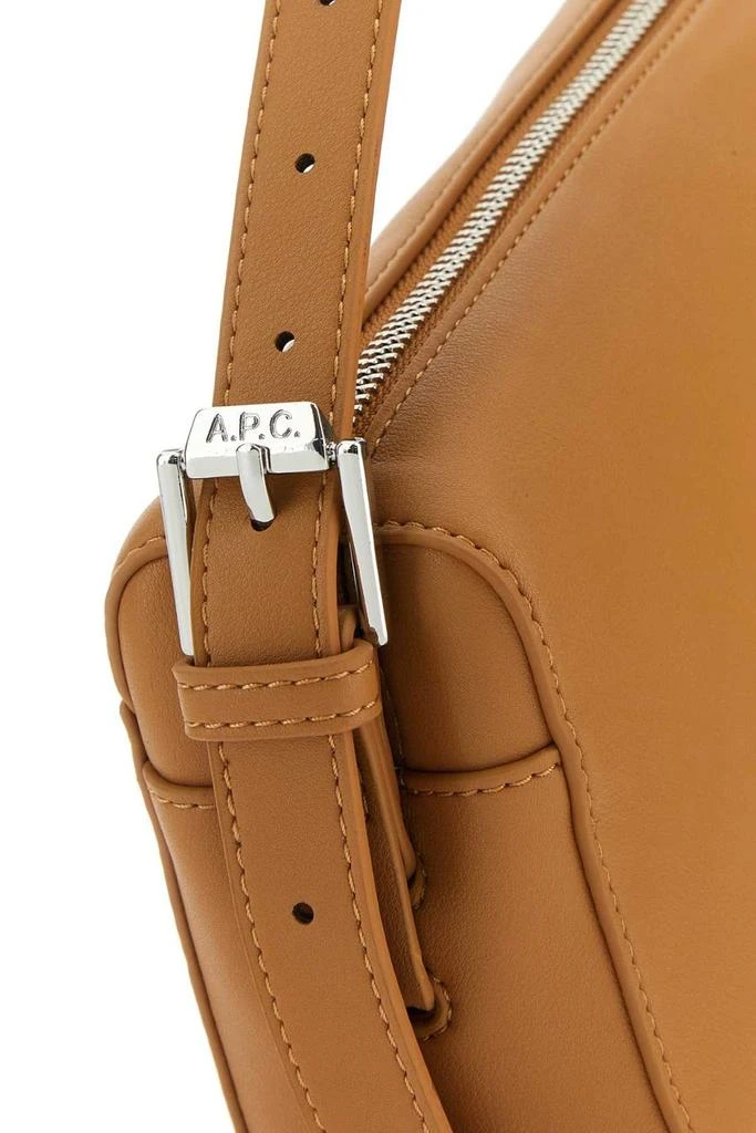 商品A.P.C.|A.P.C. Logo Detailed Crossbody Bag,价格¥1197,第4张图片详细描述