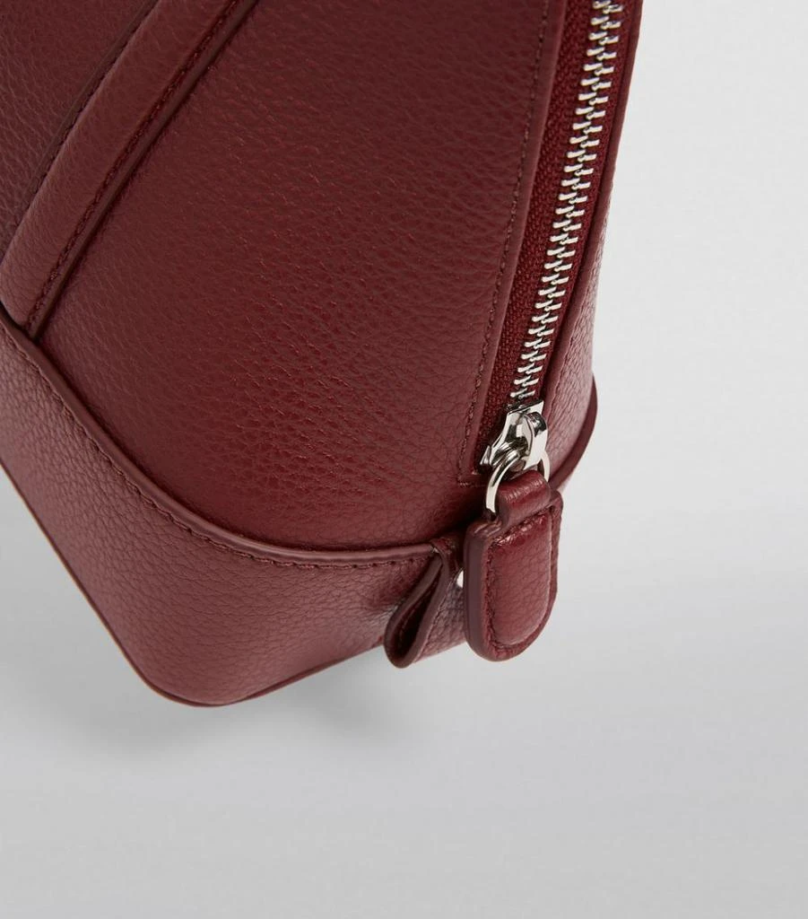 Leather Jordan Top-Handle Bag 商品