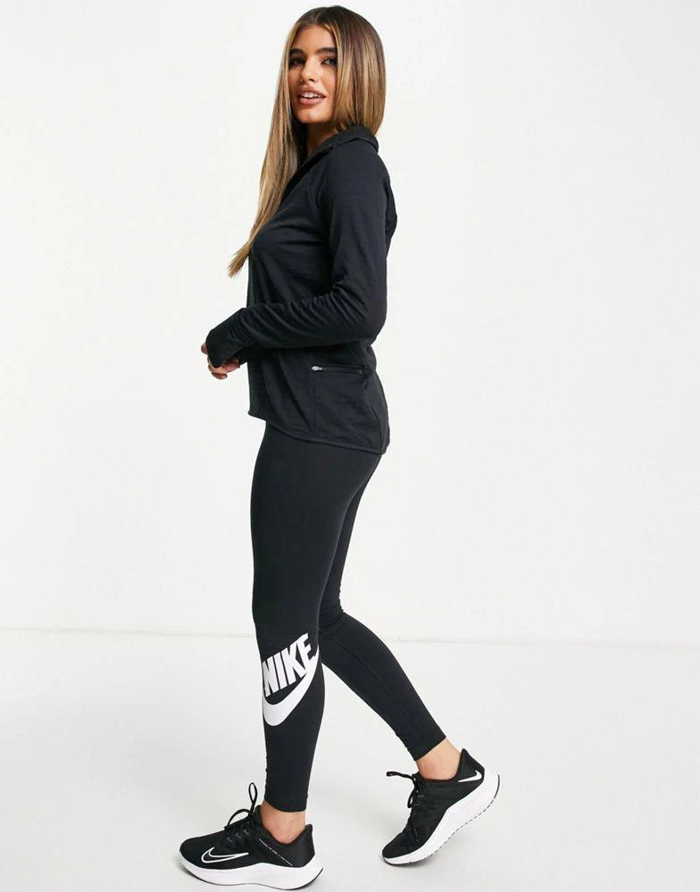 商品NIKE|Nike Running Element Thema-FIT half zip top in black,价格¥730,第4张图片详细描述