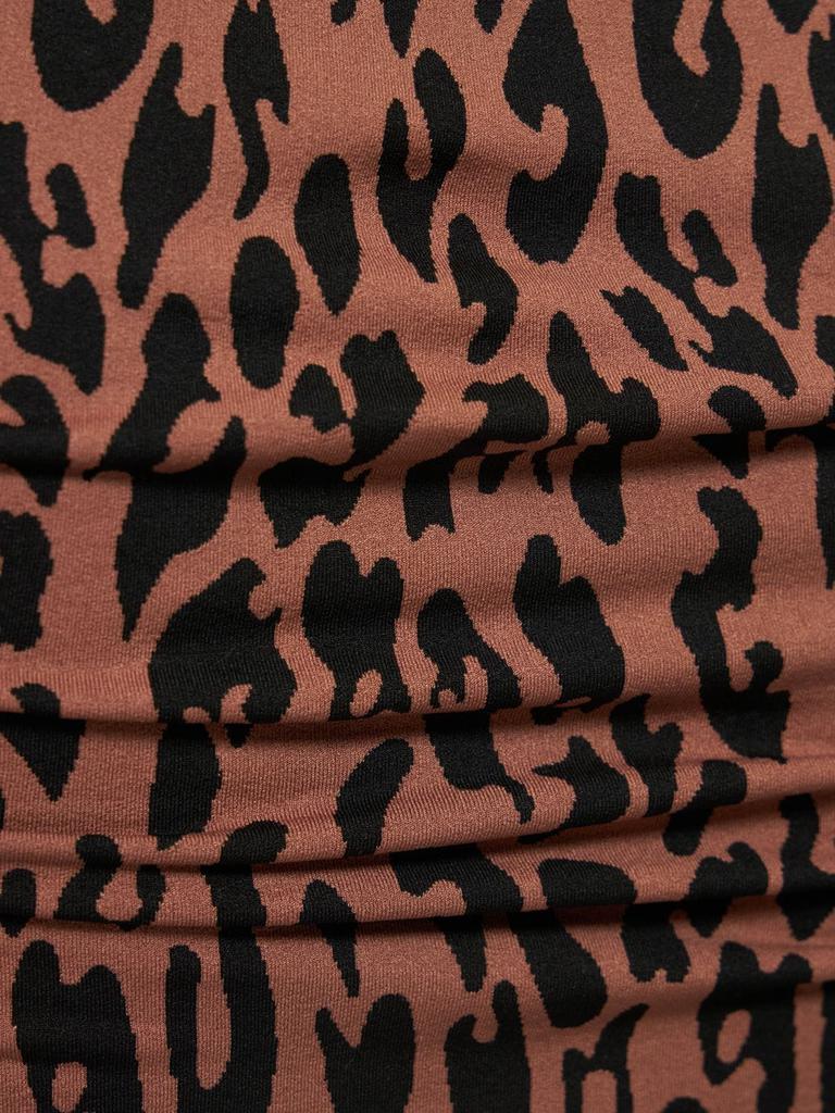 Leopard Print Stretch Tech Top商品第3张图片规格展示