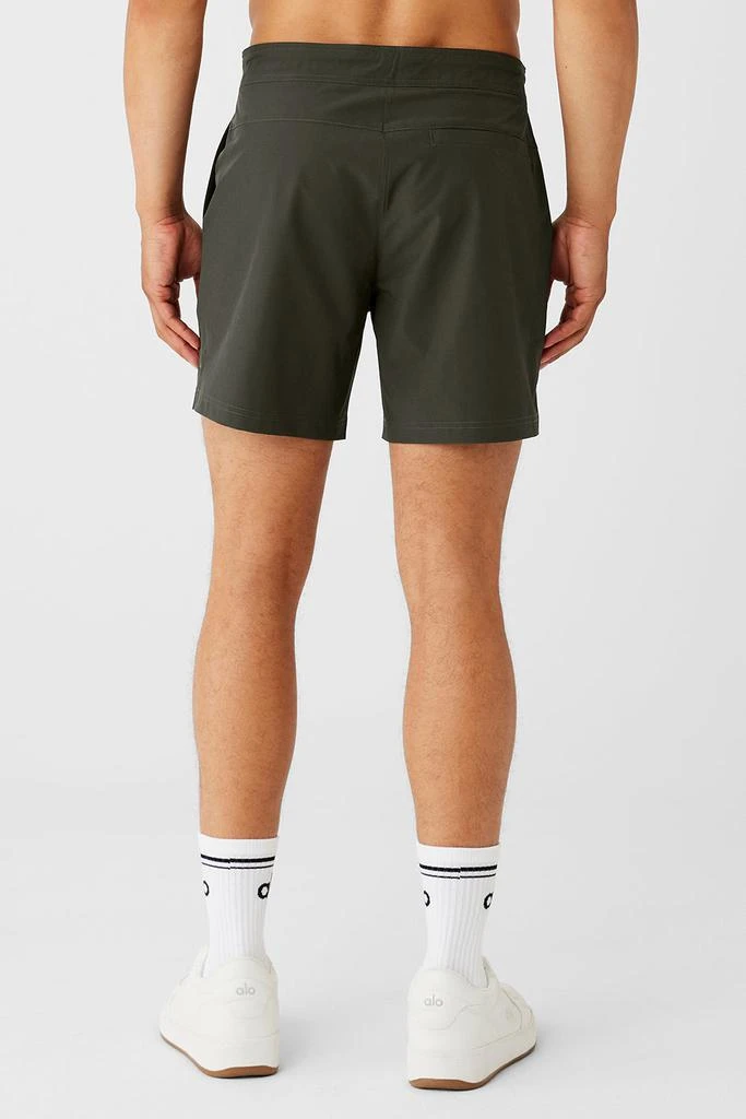 商品Alo|7'' Sport Short - Stealth Green,价格¥510,第2张图片详细描述