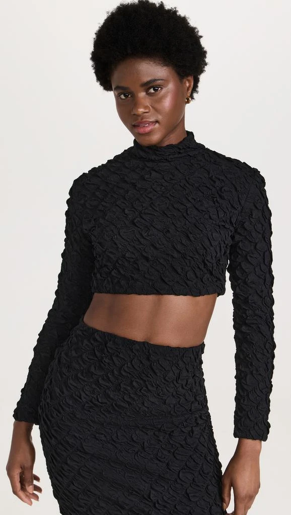 Puckered Knit Long Sleeve Crop Top 商品