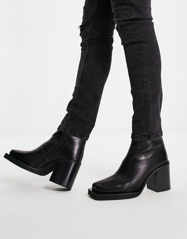 商品ASOS|ASOS DESIGN heeled chelsea boots with angled toe in black leather,价格¥777,第4张图片详细描述