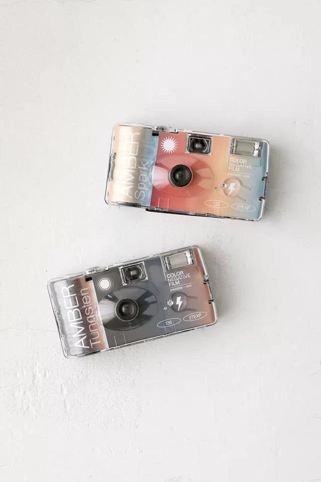 商品Urban Outfitters|Amber Tungsten Disposable Camera,价格¥113,第5张图片详细描述