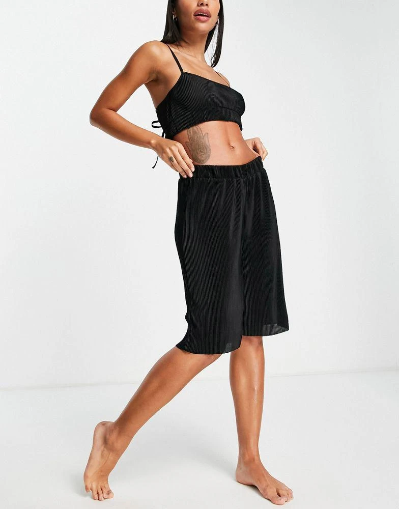 商品Topshop|Topshop plisse top and short loungewear in black,价格¥113,第1张图片