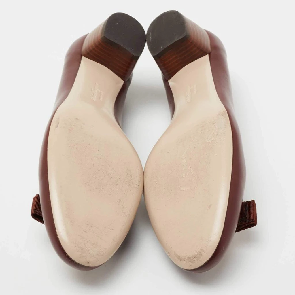 Salvatore Ferragamo Brown Leather Vara Bow Pumps  Size 41.5  商品