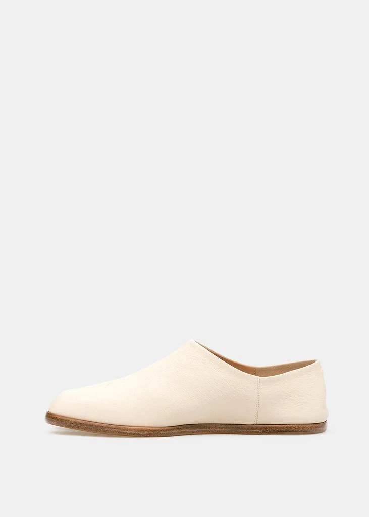 商品MAISON MARGIELA|Maison Margiela White Tabi Babouche Loafers,价格¥4201,第2张图片详细描述