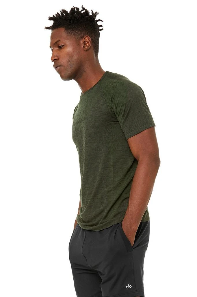 商品Alo|Amplify Seamless Short Sleeve Tee - Hunter Heather,价格¥349,第2张图片详细描述