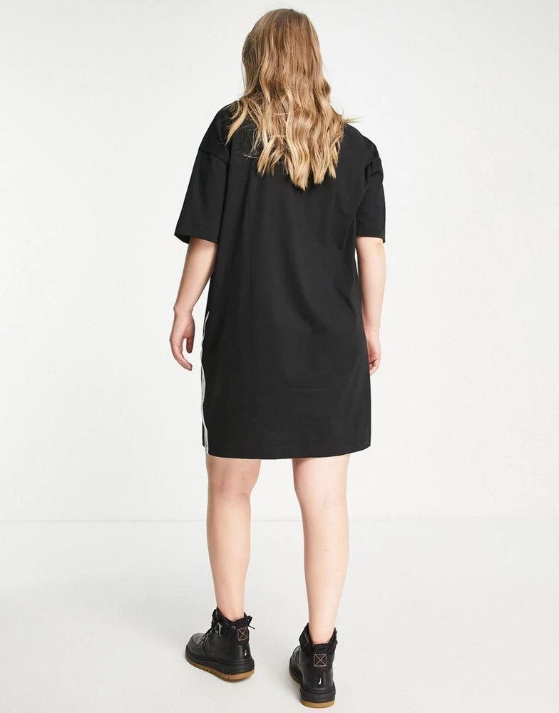 商品Calvin Klein|Calvin Klein Plus repeat logo t-shirt dress in black,价格¥578,第2张图片详细描述
