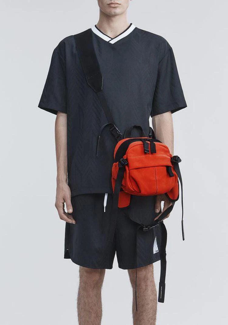 商品Alexander Wang|EZRA CROSSBODY HIKE BAG,价格¥1767,第4张图片详细描述